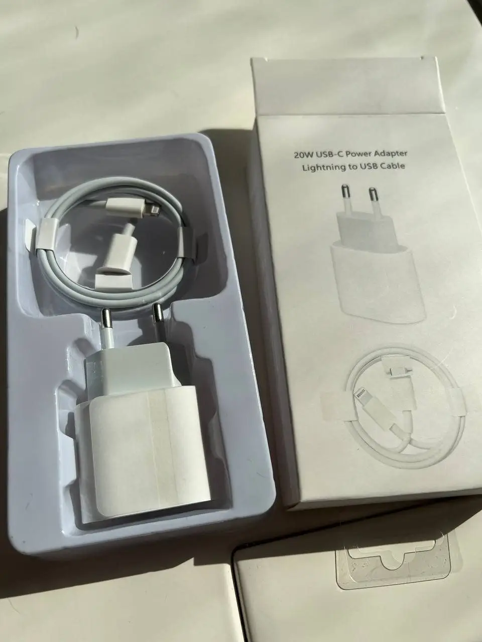 Caricatore Rapido 20W + USB-C Lighting Cable + USB-C - immagine 2