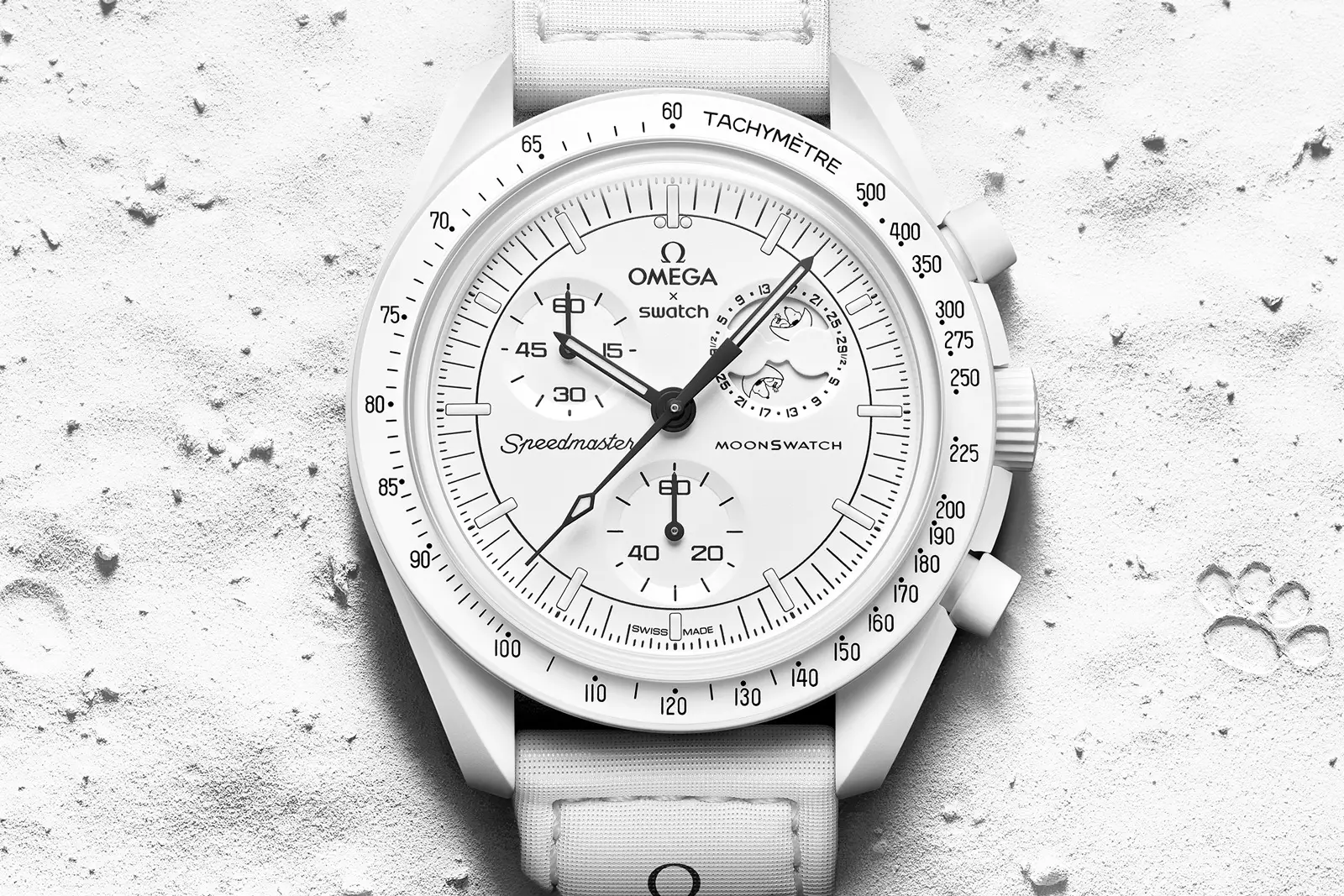 Omega Bioceramic Moonswatch Mission To The Moonphase Snoopy Bianco